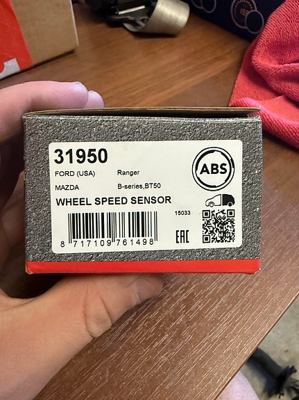 Mazda / Ford Ranger ABS anturi / wheel speed sensor 31950