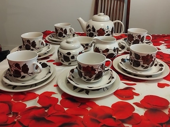 Arabia Tea for Two  Arabia tee kupit 7cm x 9cm ja 6 hengelle
