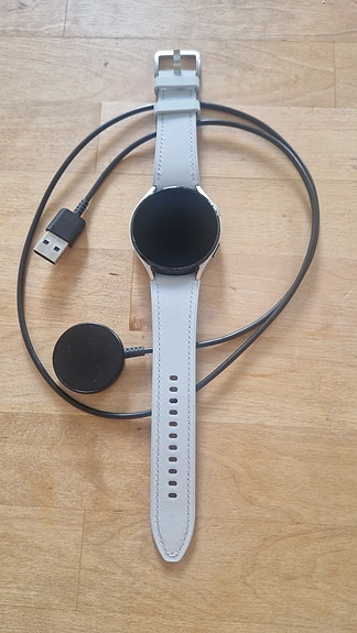 Samsung galaxy watch 4 LTE