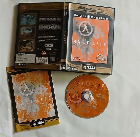 Half-Life PC CD-ROM