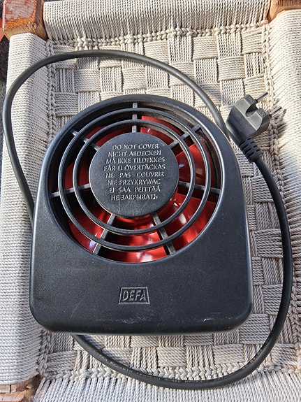 DEFA Sisätilalämmitin 1200 w