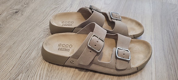 Ecco sandaalit