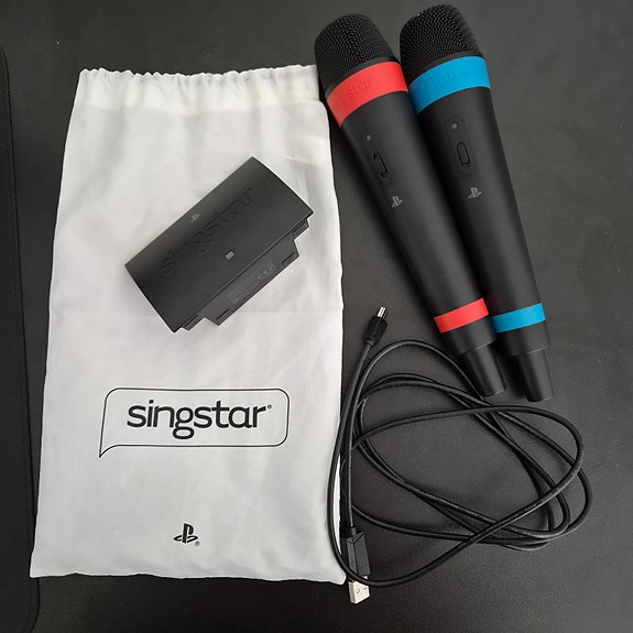 SingStar langattomat mikrofonit (viallinen)