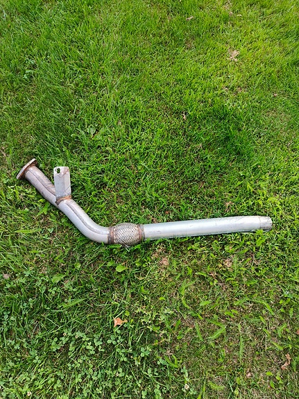 Audi 2.0tfsi b7 alkuputki jousto osalla (downpipe)