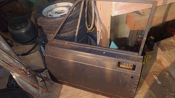 Lada 2105 uusi kuskin ovi + 3 käytettyä