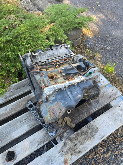 Audi 1.8tfsi moottori / moottorilohko