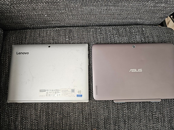 MIIX-700 TAI 2-1 miniläppäri n 12"