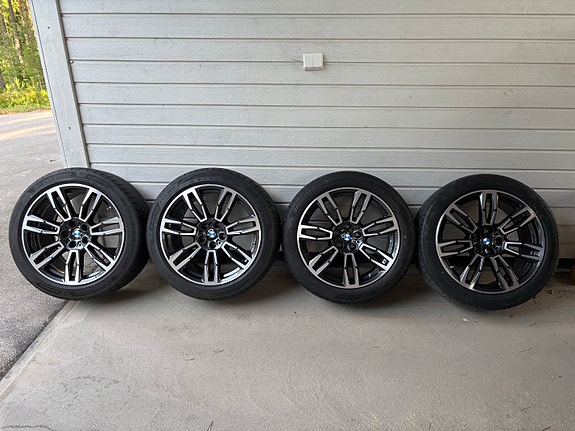 BMW i5 19” M-Sport vanteet renkailla