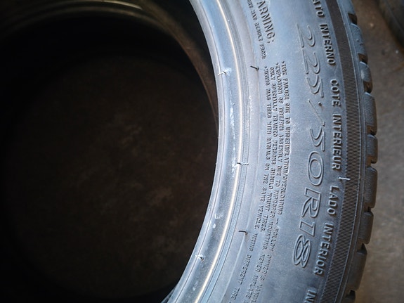 225/50 r18