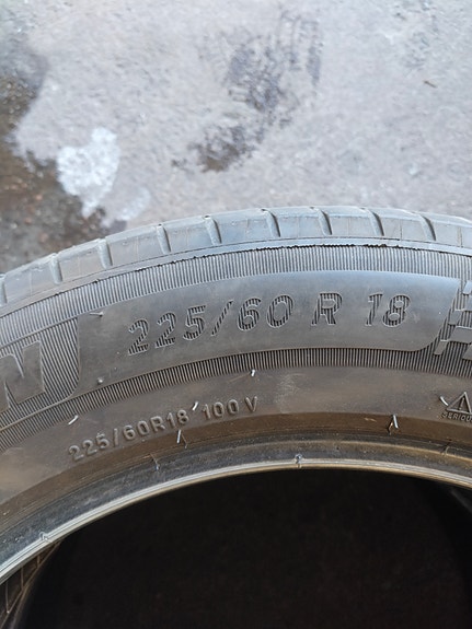225/60 r18