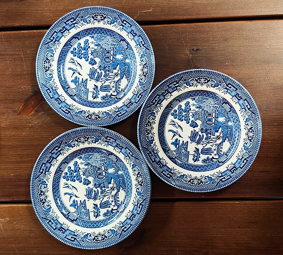 Churchill Blue Willow lautaset lautanen