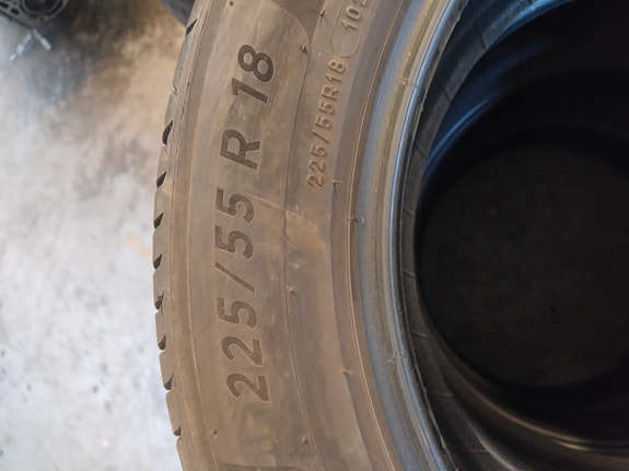 225/55 r18