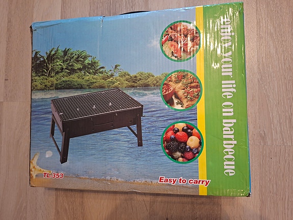 Uusi, pieni ja kätevä grilli.