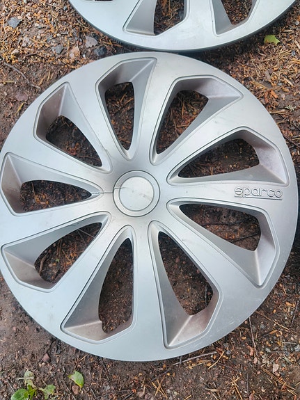 Sparco kapselit 16 "