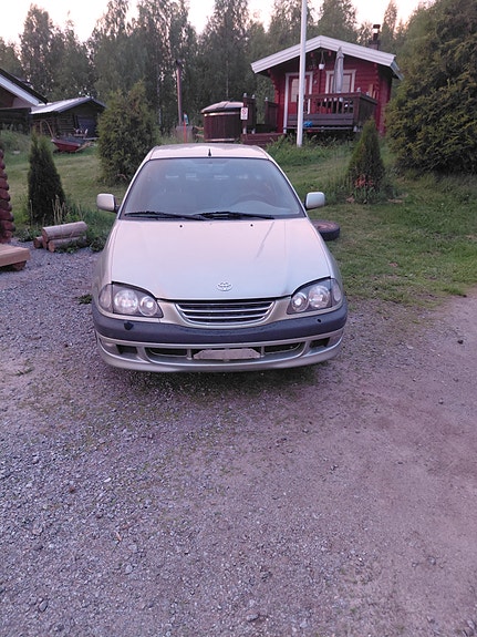 Avensis t22 2.0 bensa