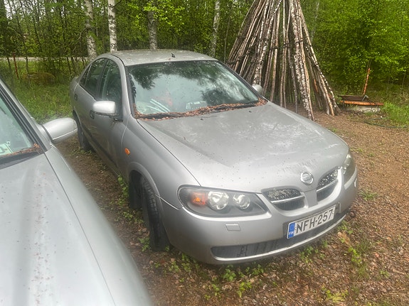 Nissan almera osia
