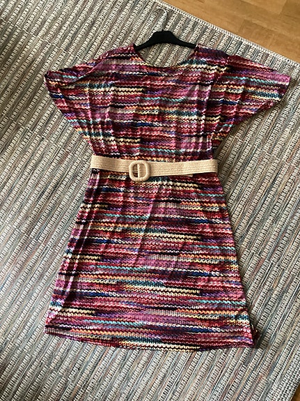 Kiva mekko ja jakku