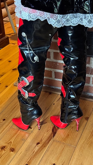 pvc- Pun/musta pitkät saappaat