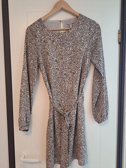 H&M mekko koko 36 beige