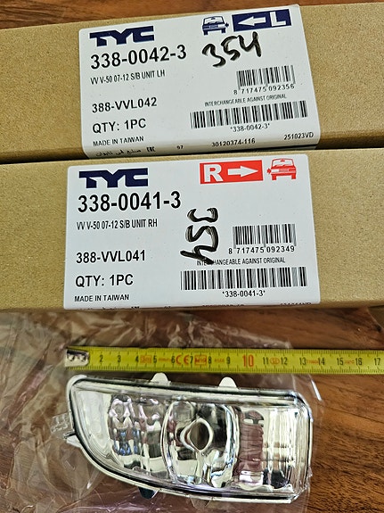 Volvo V70, V50,C30,V40,S80 ym.sivu peilin vilkut