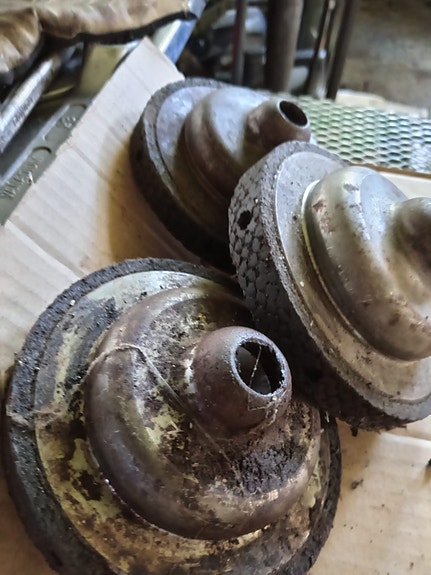 2 CV pakun kitkalautaset