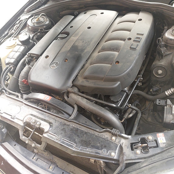 320 cdi moottori