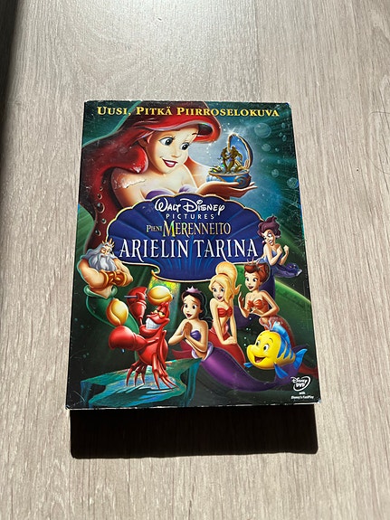 Disney Pieni merenneito Arielin tarina