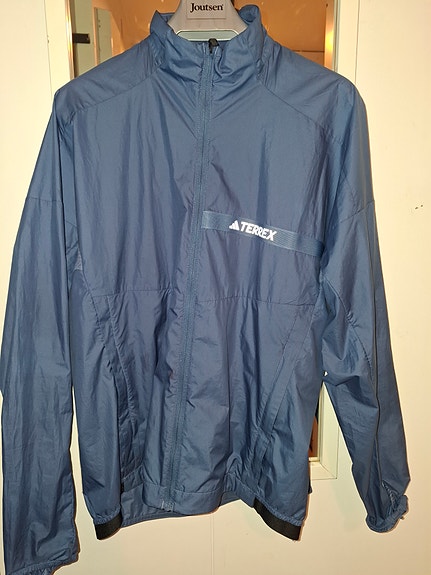 Ulkoilutakki Adidas TERREX