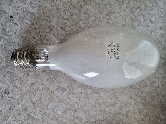 Airam 400W lamppu E40-kantaan