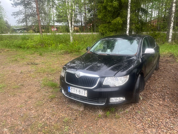 Skoda Superb osia