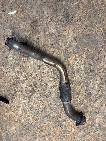 E39 downpipe