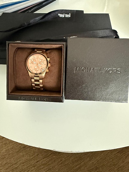 Michael Kors naisten rannekello ruusukulta