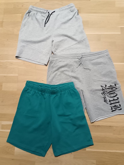 Miesten collegeshortsit 3 kpl paketti, koko XL