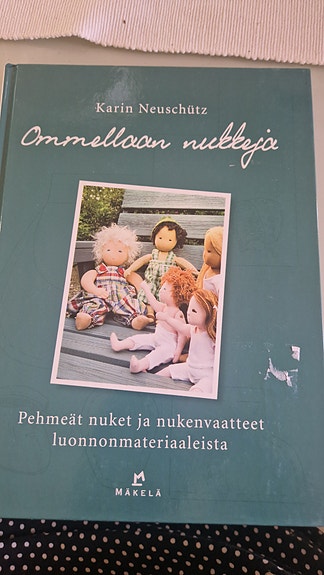 Ommellaan nukkeja