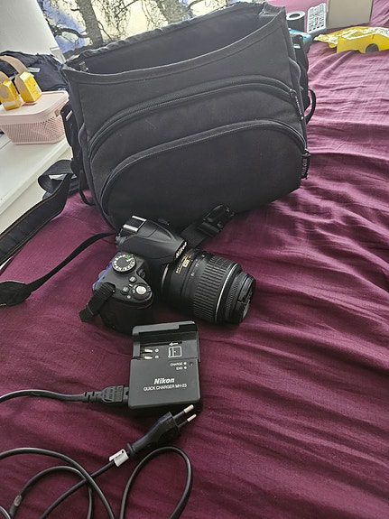 Nikon D3000