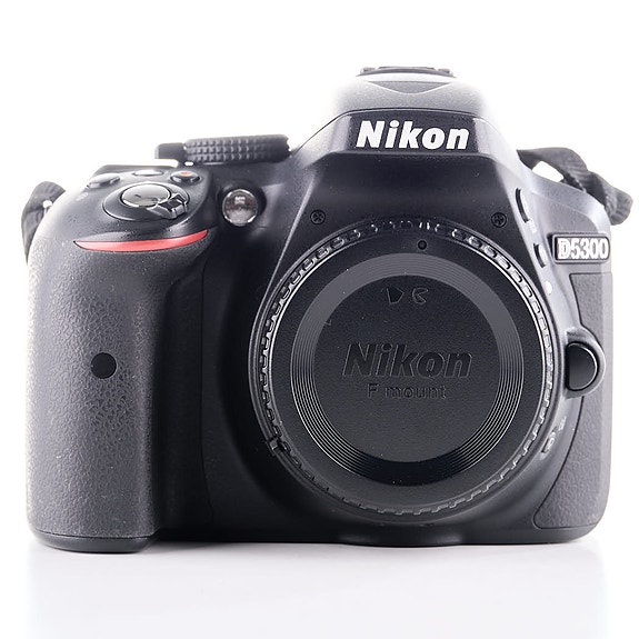 Nikon D5300 -kamera (sc. 15580) (käytetty)