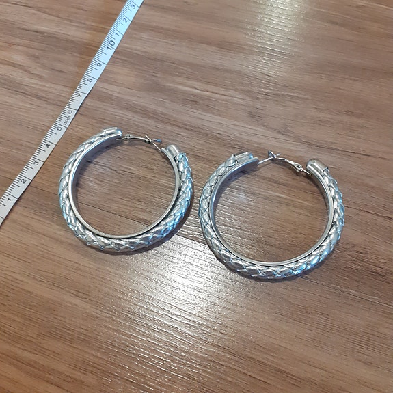 Hopeiset korvarenkaat