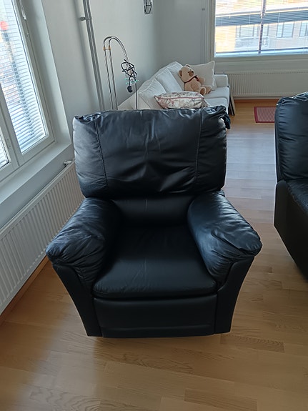 Laadukkaat täysnahkaiset nojatuolit, kuin uudet