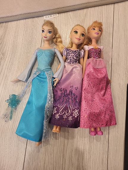 Disney prinsessanuket Elsa, Tähkäpää ja Anna