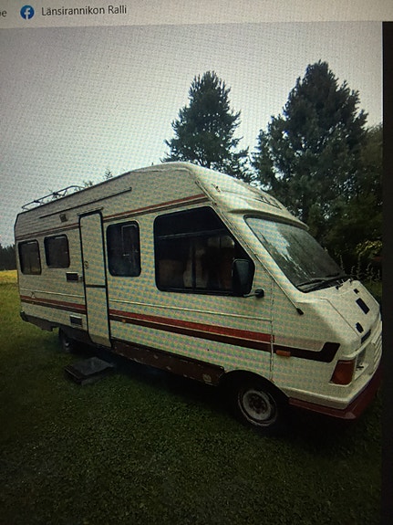 Pilote R750 ja R850 ikkunapeitot .