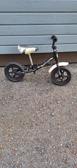 Lasten potkupyörä