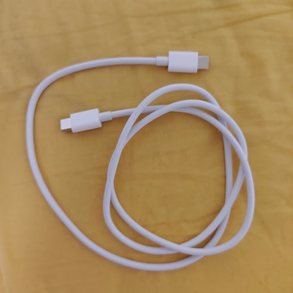 Uusi USB-C latauskaapeli