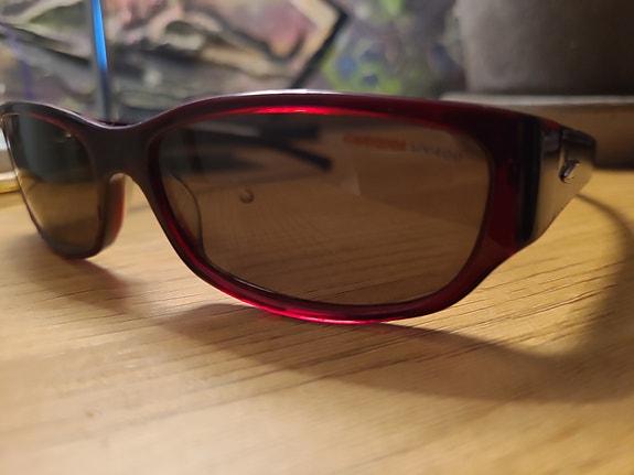 Aurinkolasit Carrera uv400