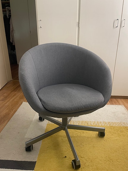 IKEA Skruvsta harmaa työtuoli pyörillä