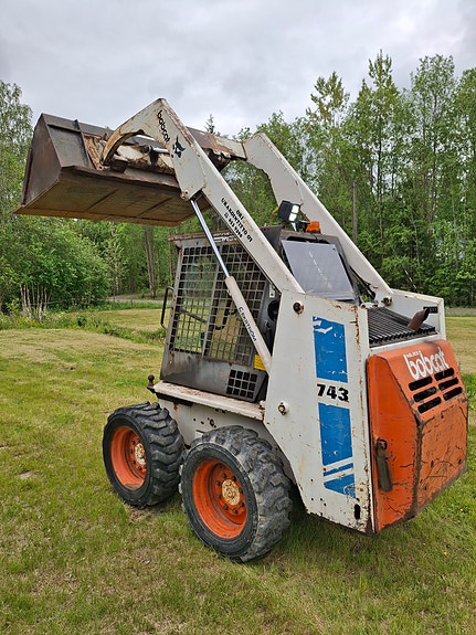 Bobcat 743