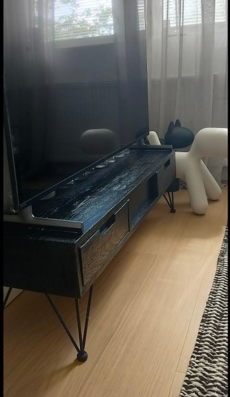 Upea tv-taso/penkki/pöytä