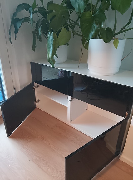 Ikean laatikosto / lipasto 120cm (korkeakiilto musta)