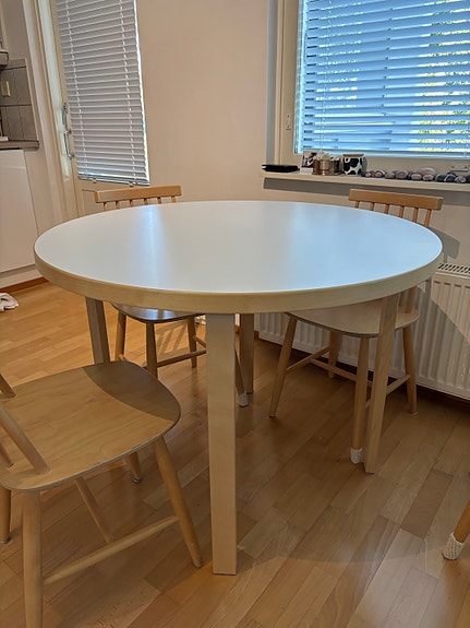Artek pöytä 90A