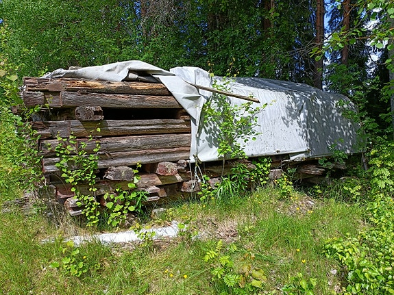 Vanhoja hirsiä, 5"