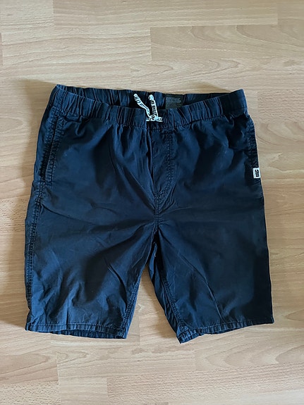 H&M shortsit